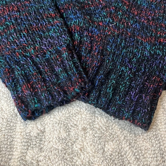 VINTAGE Woman’s Knit Sweater Size Medium - Picture 4 of 4
